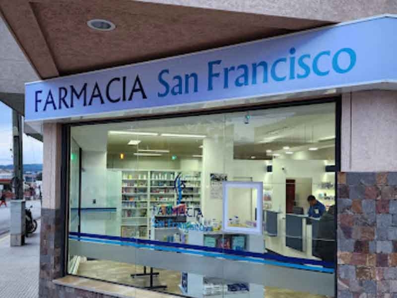 Farmacia-San-Francisco-03