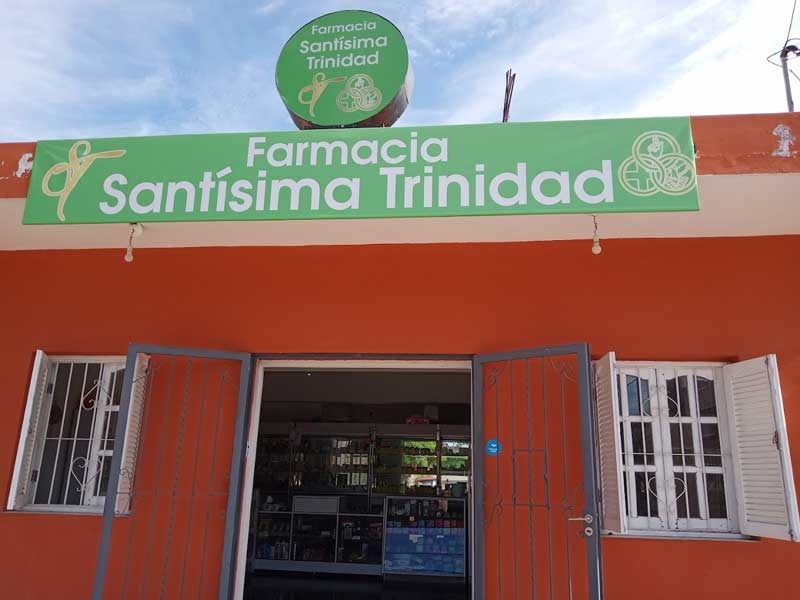 Farmacia-Santisima-Trinidad-01